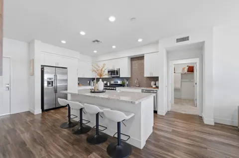 $799,000 | 5933 Sunstone Drive, Unit 410, San Jose, CA 95123