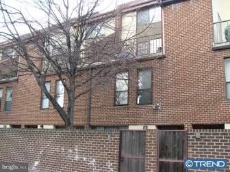 7 Hamilton Circle Philadelphia, PA 19130 - Photo 1 of 7