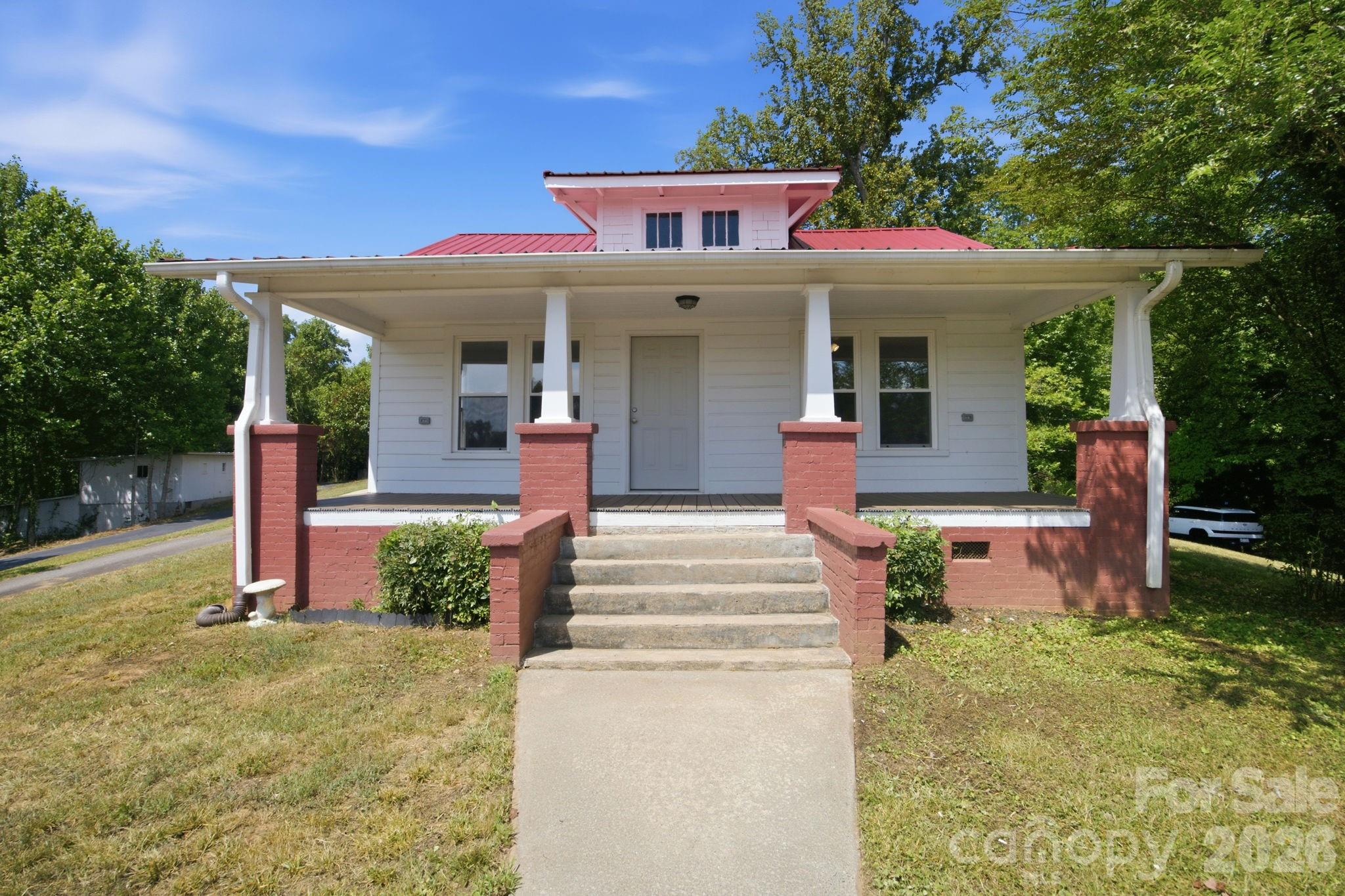 661 Lenoir Road Morganton, NC 28655 - Photo 2 of 48