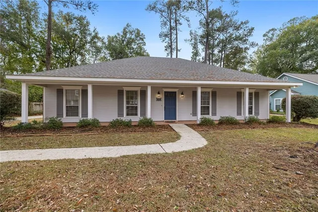 $350,000 | 209 Trinity Lane, Mandeville, LA 70471