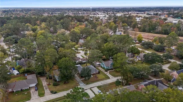 $350,000 | 209 Trinity Lane, Mandeville, LA 70471