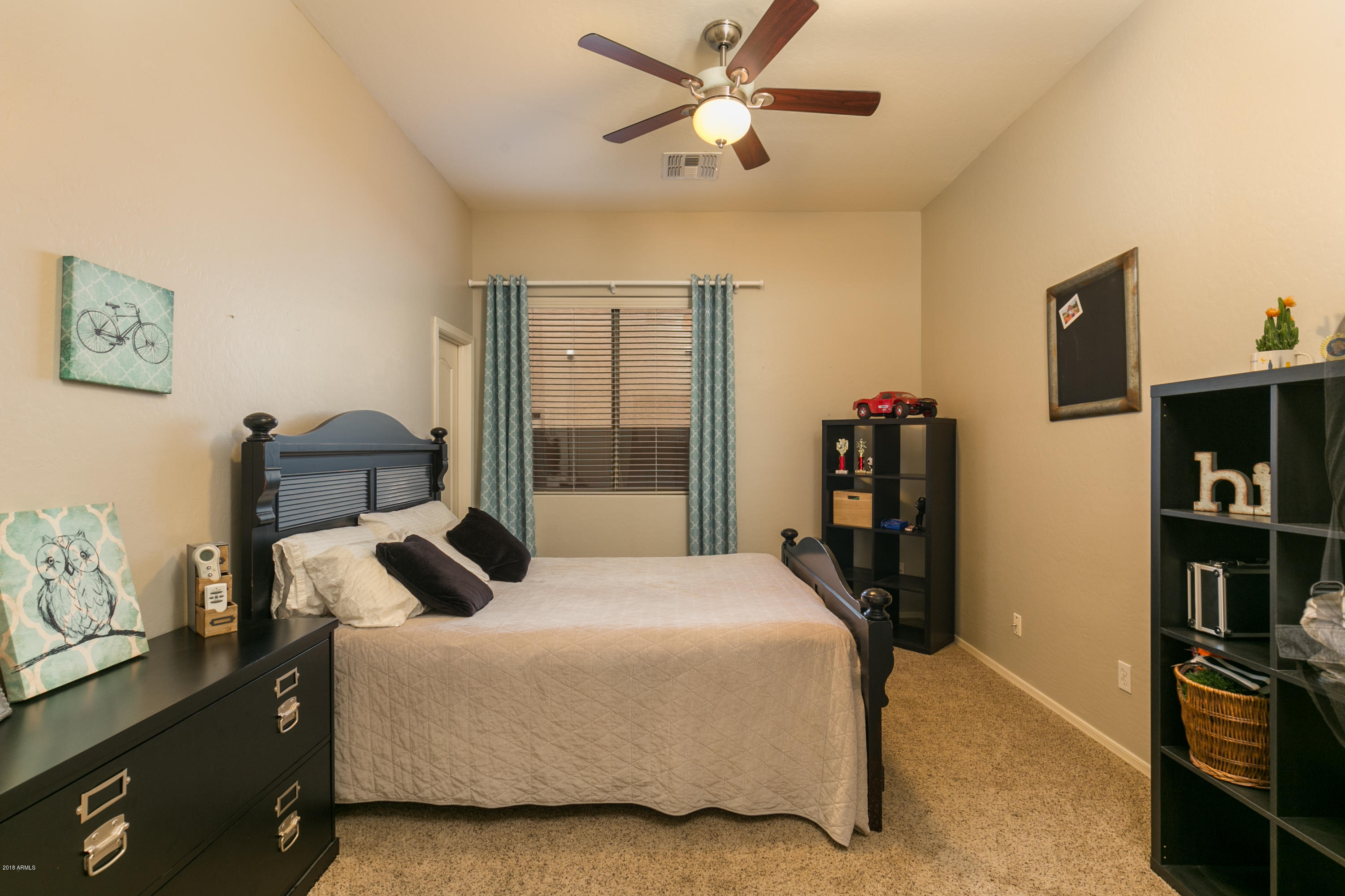 4033 East Reins Road Gilbert, AZ 85297 - Photo 7 of 16 Reins-16