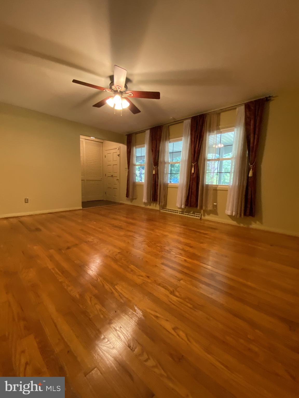 3807 Stoneybrook Road White Plains, MD 20695 - Photo 15 of 31 Gallery Image 15