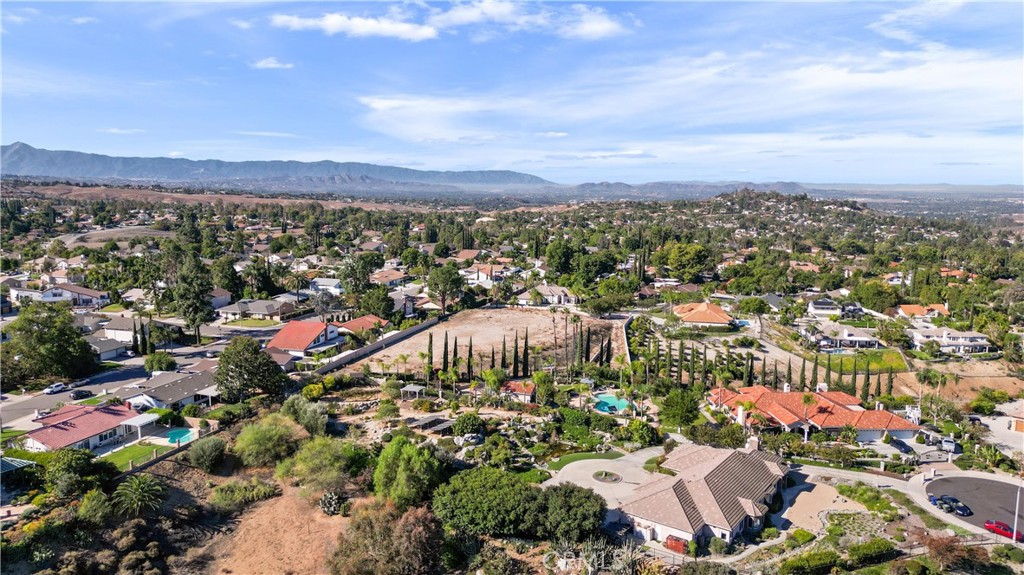 6204 Claridge Drive Riverside, CA 92506 - Photo 23 of 27