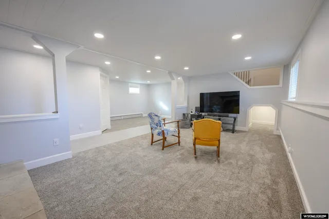 $369,900 | 200 Apache Avenue, Green River, WY 82935