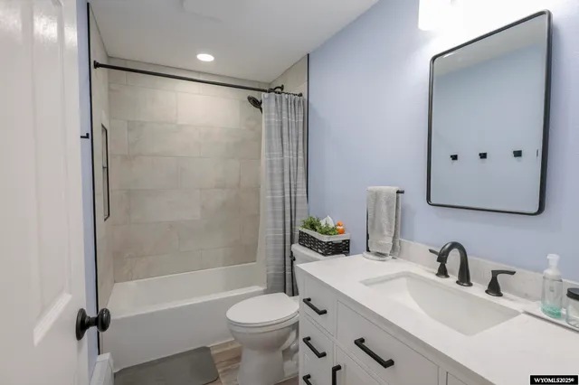 $369,900 | 200 Apache Avenue, Green River, WY 82935