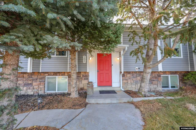 $369,900 | 200 Apache Avenue, Green River, WY 82935