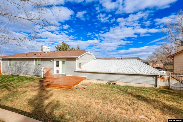 $369,900 | 200 Apache Avenue, Green River, WY 82935