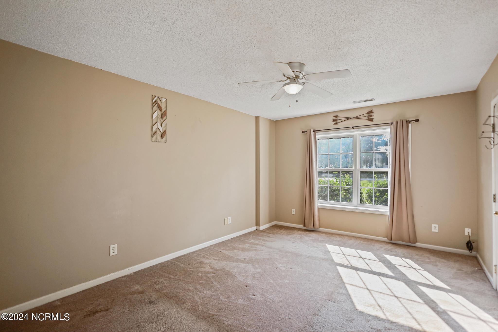 110 Ravenwood Road Aberdeen, NC 28315 - Photo 12 of 32 2471884E-CDD7-4920-BD6D-EBE6AECF2071