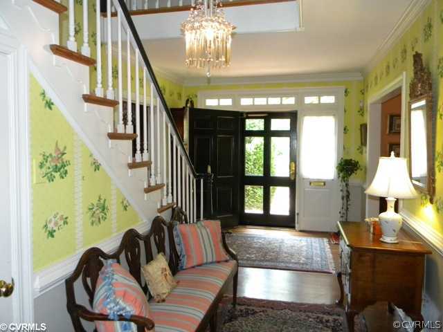 4300 Dover Road Richmond, VA 23221 - Photo 2 of 12 Foyer - Center hall that leads into Formal Dining