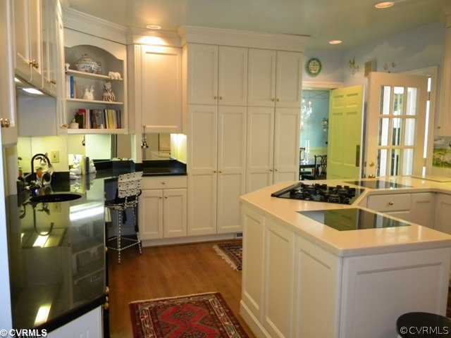 4300 Dover Road Richmond, VA 23221 - Photo 6 of 12 Kitchen