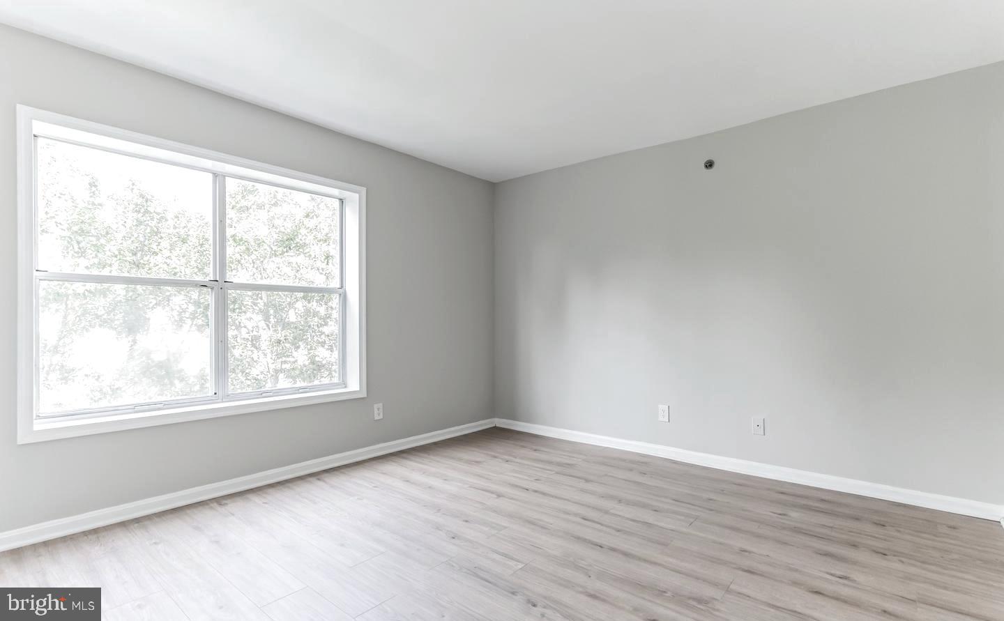 3179 Summit Square Drive, Unit 2E6 Oakton, VA 22124 - Photo 12 of 54