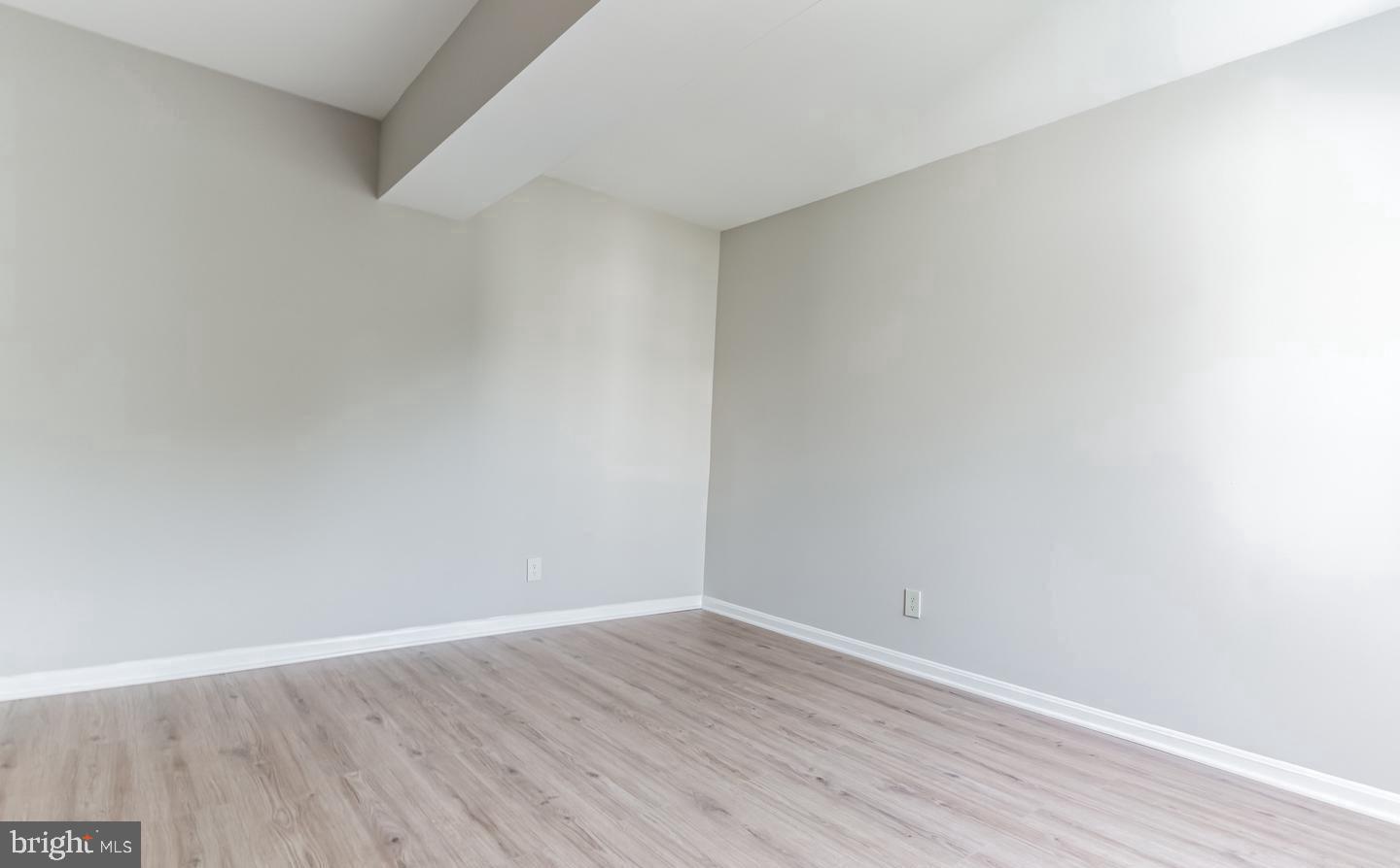 3179 Summit Square Drive, Unit 2E6 Oakton, VA 22124 - Photo 20 of 54