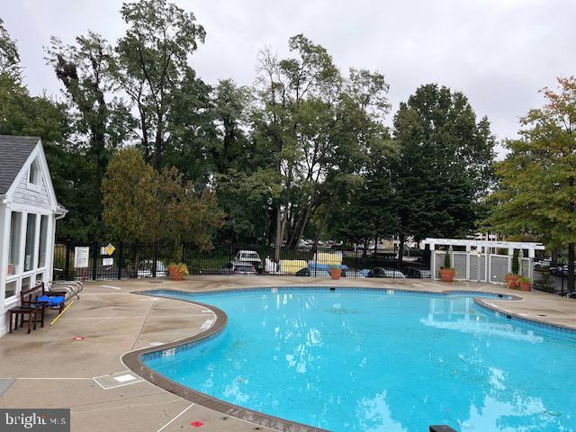 3179 Summit Square Drive, Unit 2E6 Oakton, VA 22124 - Photo 41 of 54