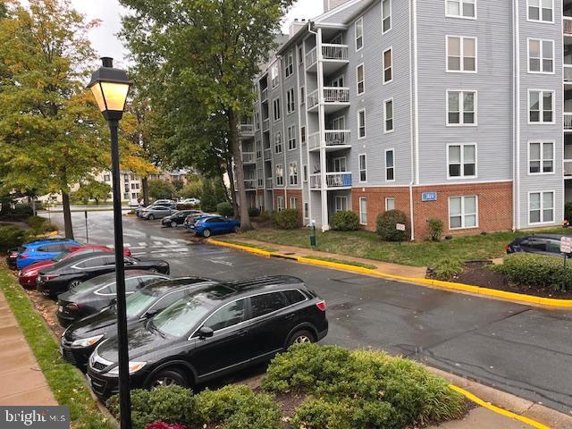 3179 Summit Square Drive, Unit 2E6 Oakton, VA 22124 - Photo 46 of 54