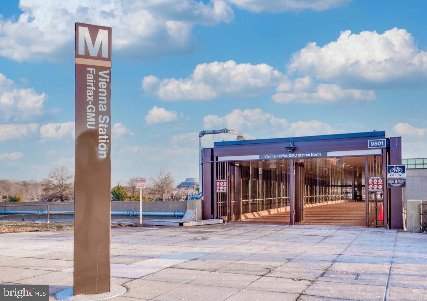 3179 Summit Square Drive, Unit 2E6 Oakton, VA 22124 - Photo 53 of 54 Vienna Metro ( 3 miles away)