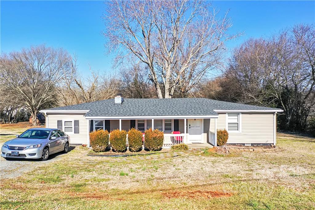 3910 Cochran Road Concord, NC 28027 - Photo 1 of 43 Gallery Image 1