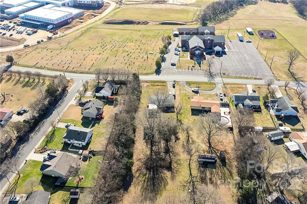 3910 Cochran Road Concord, NC 28027 - Photo 4 of 43 Gallery Image 4