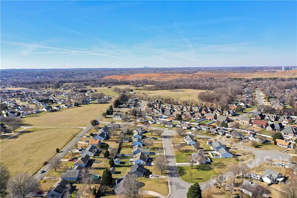 3910 Cochran Road Concord, NC 28027 - Photo 7 of 43 Gallery Image 7