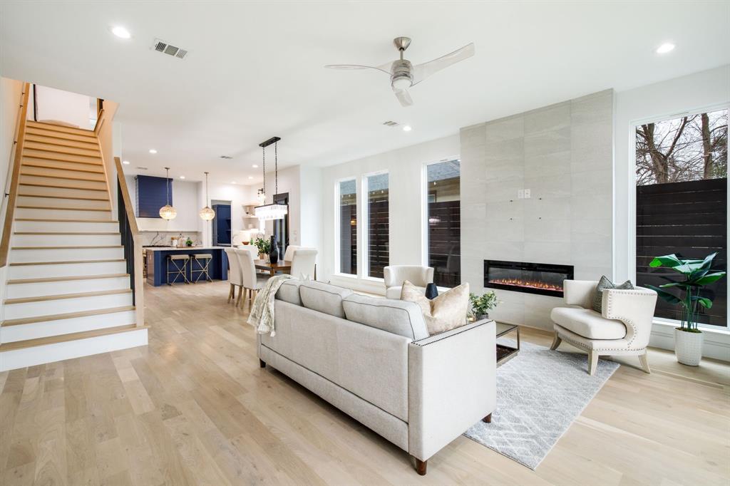 807 South Glasgow Drive Dallas, TX 75223 - Photo 15 of 39