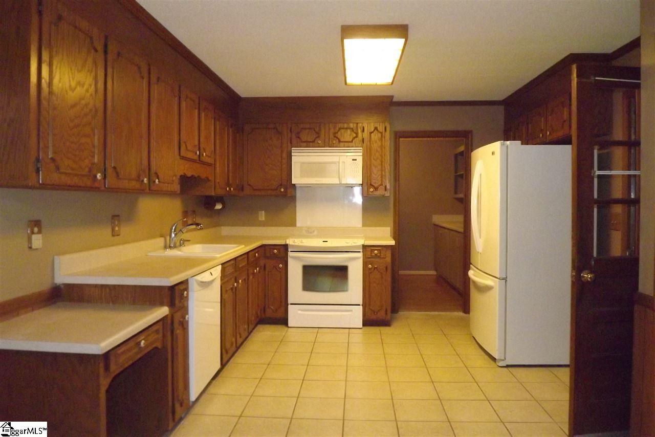 938 Fargo Street Mauldin, SC 29662 - Photo 6 of 30 Gallery Image 6