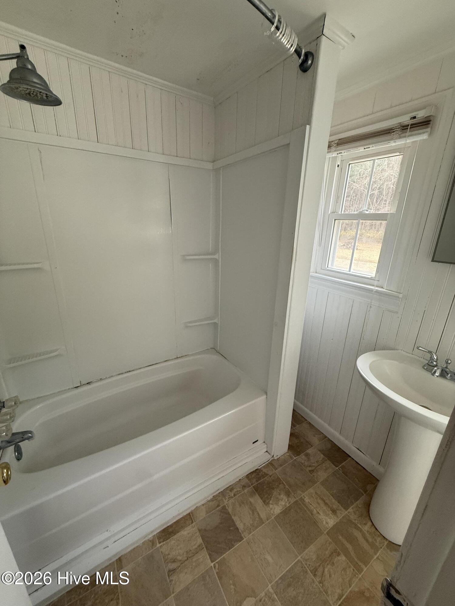 460 Burnt Mill Road Edenton, NC 27932 - Photo 15 of 21 Full BAthroom