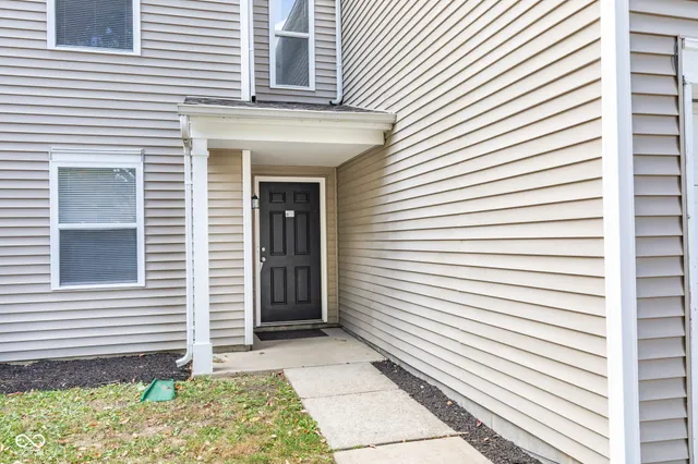 $287,500 | 1940 Orchid Bloom Drive, Indianapolis, IN 46231