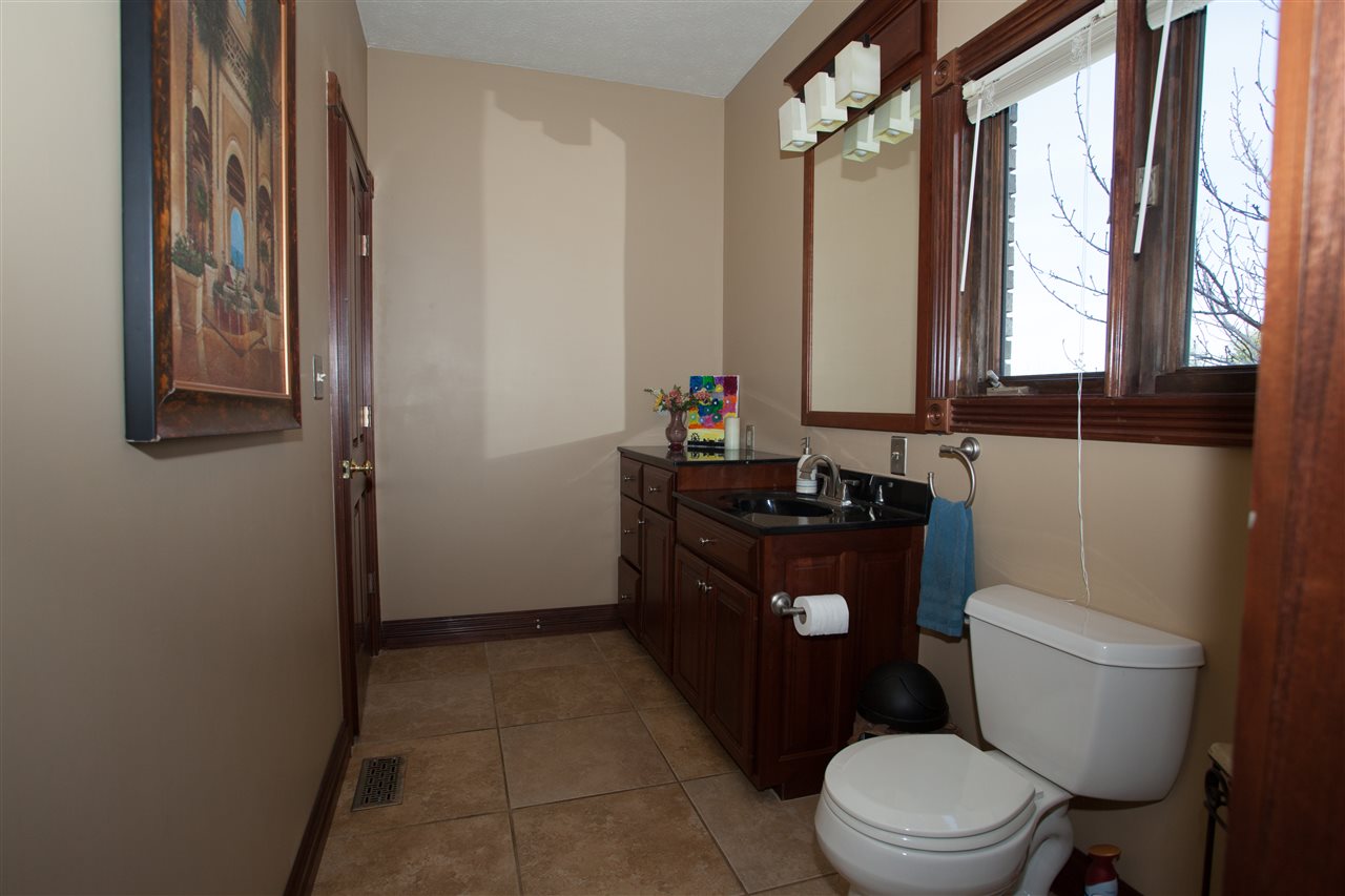 305 Sunset Lane Bedford, IN 47421 - Photo 11 of 36 Gallery Image 11