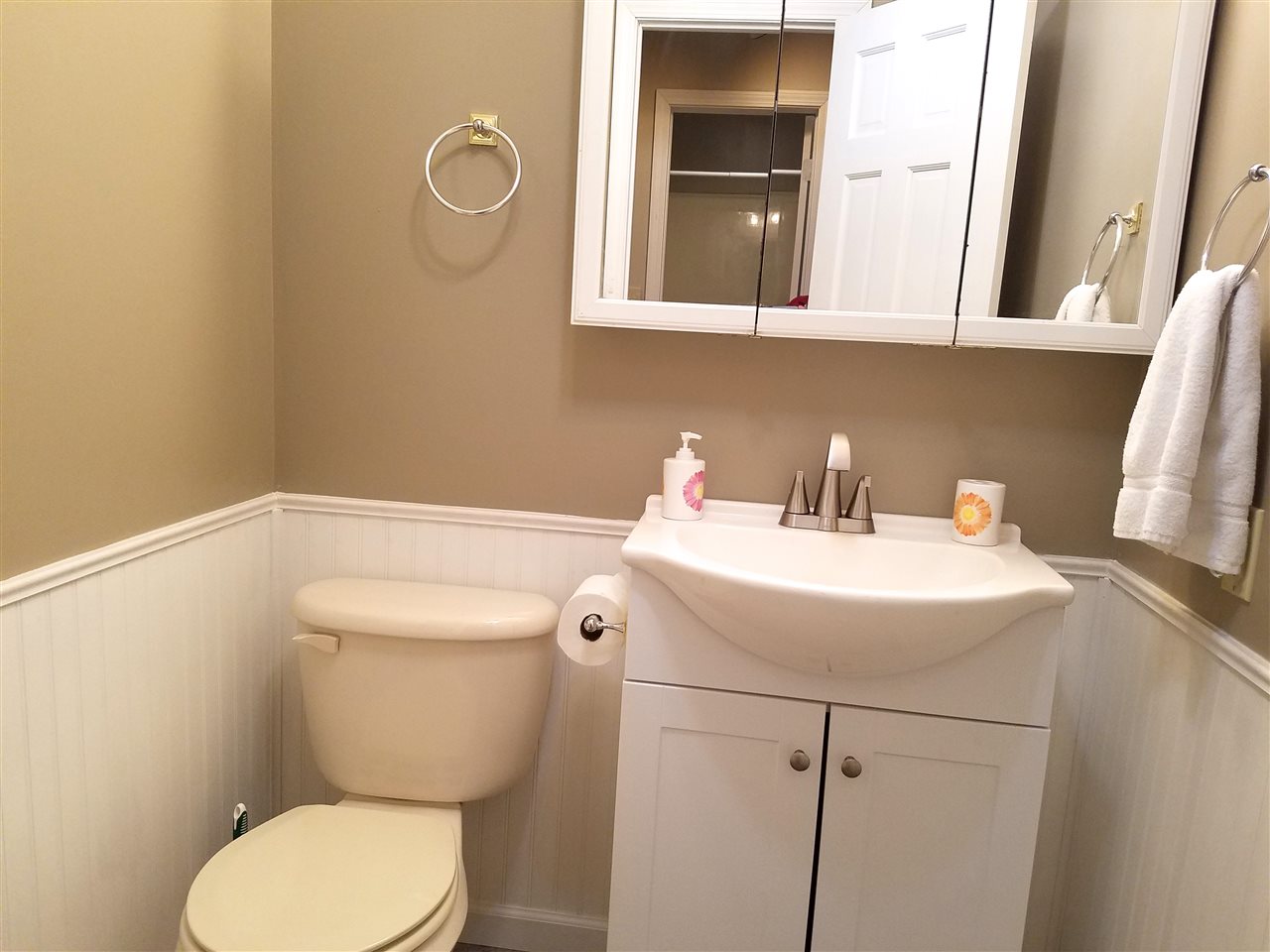305 Sunset Lane Bedford, IN 47421 - Photo 30 of 36 Gallery Image 30