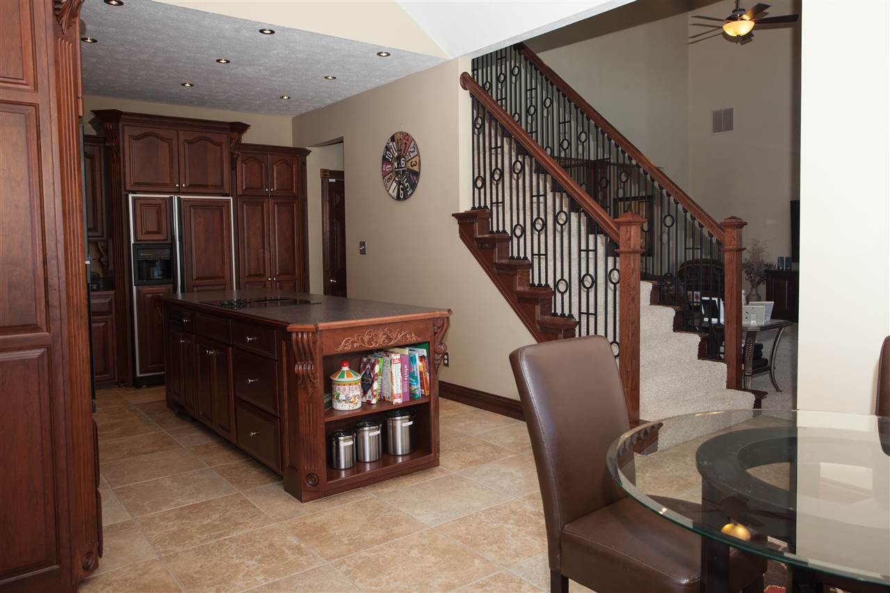 305 Sunset Lane Bedford, IN 47421 - Photo 4 of 36 Gallery Image 4