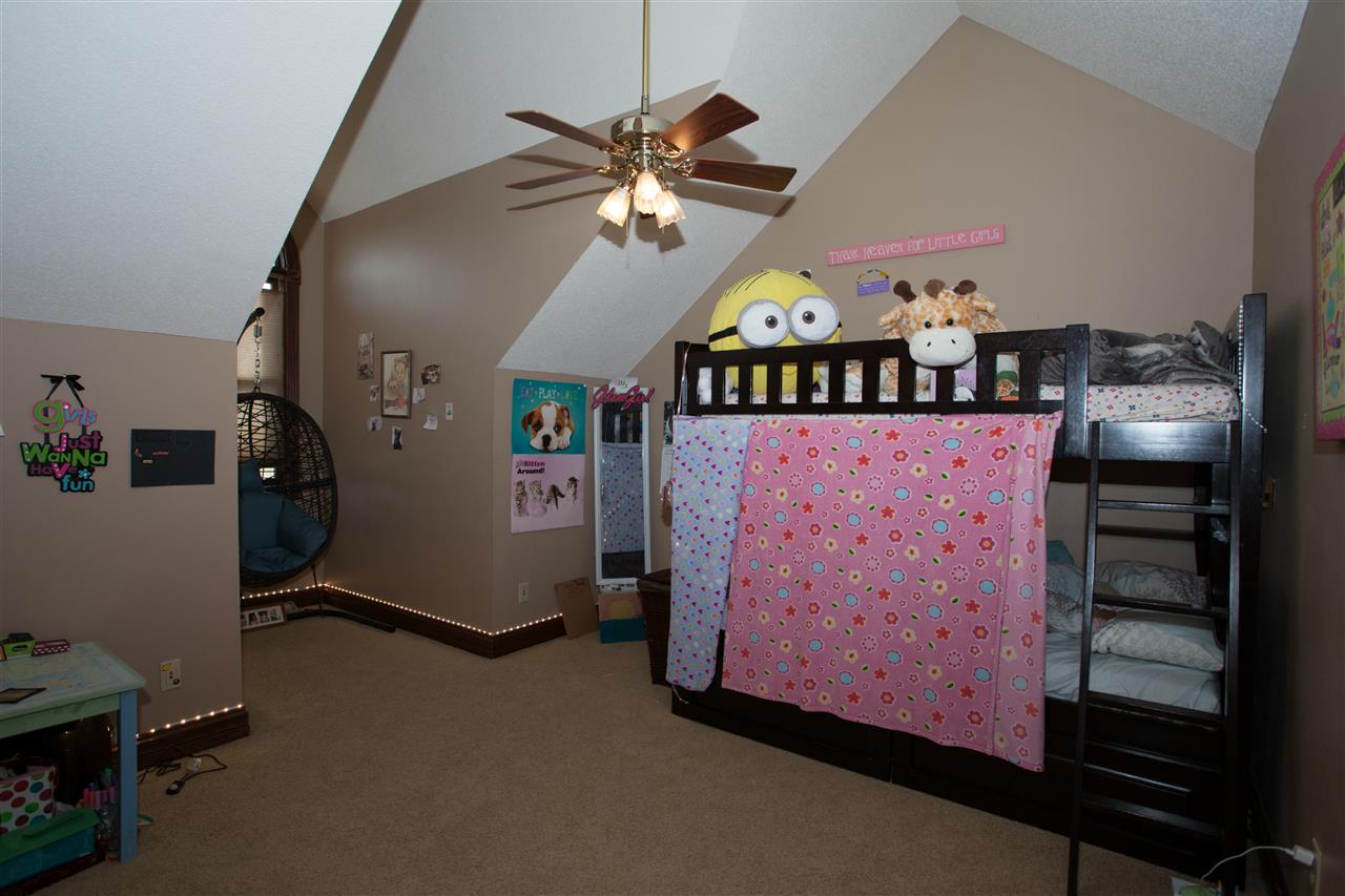 305 Sunset Lane Bedford, IN 47421 - Photo 6 of 36 Gallery Image 6