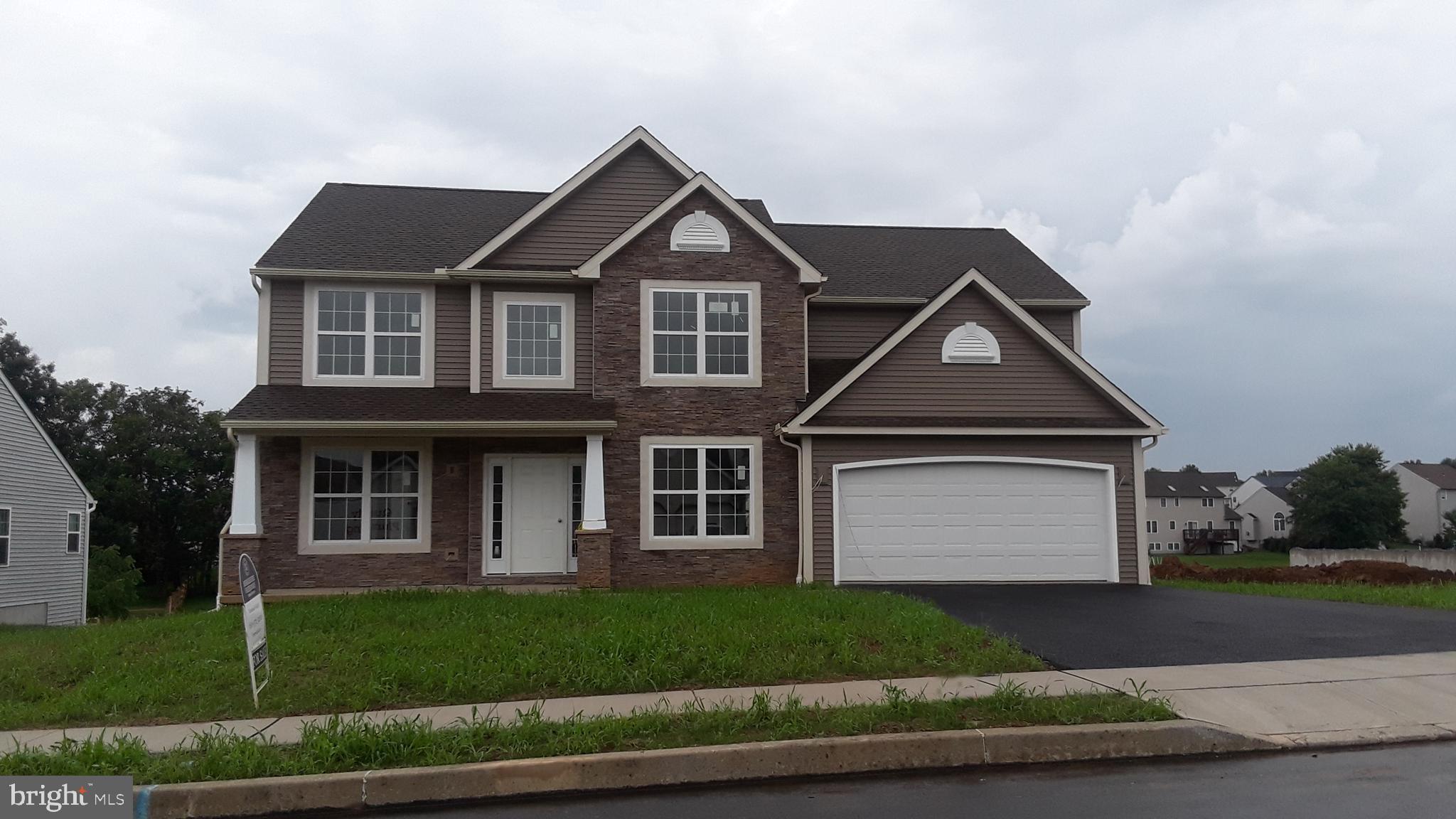 638 Ebersole Road Reading, PA 19605 - Photo 1 of 22 Gallery Image 1