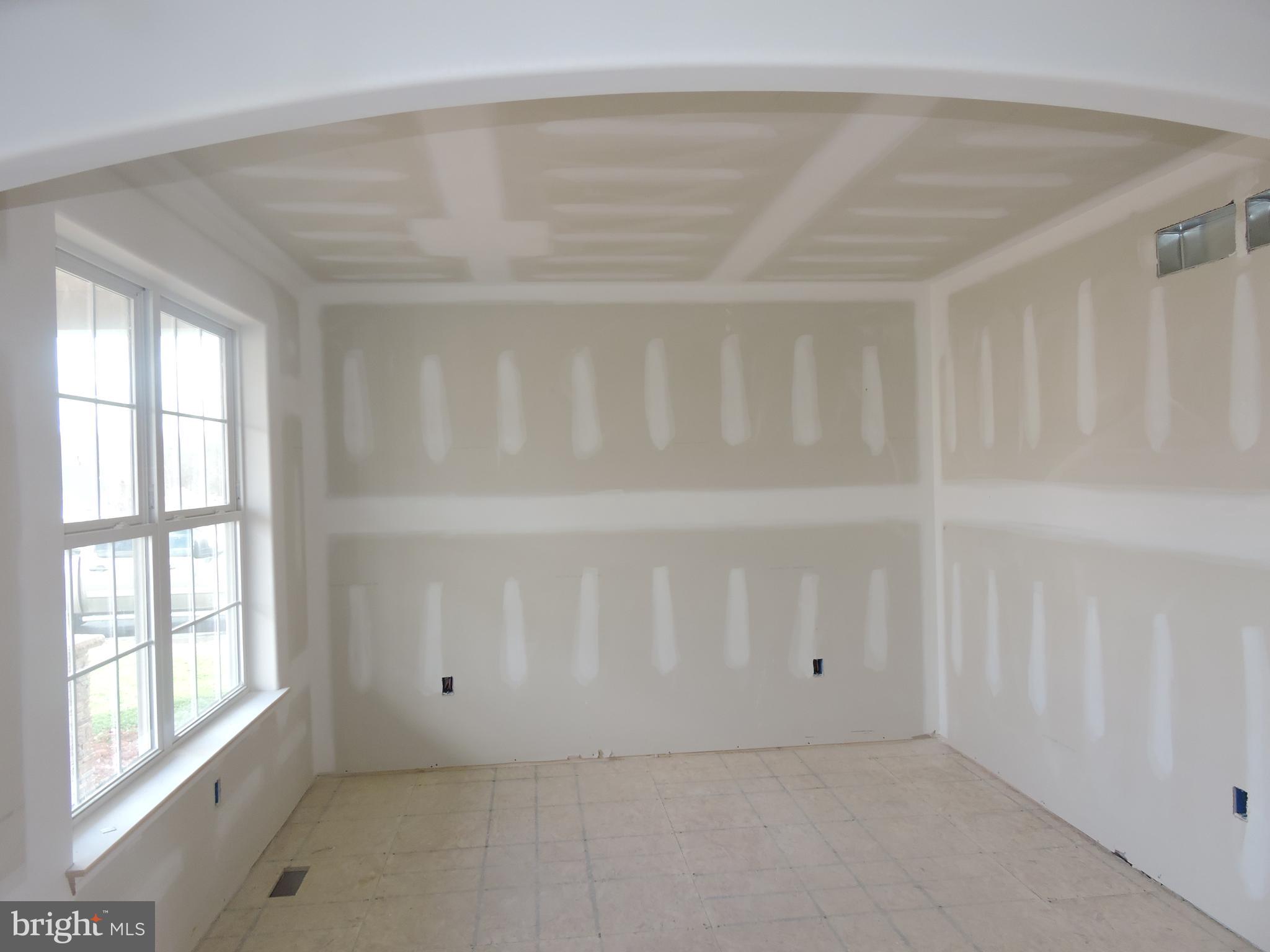 638 Ebersole Road Reading, PA 19605 - Photo 4 of 22 Gallery Image 4