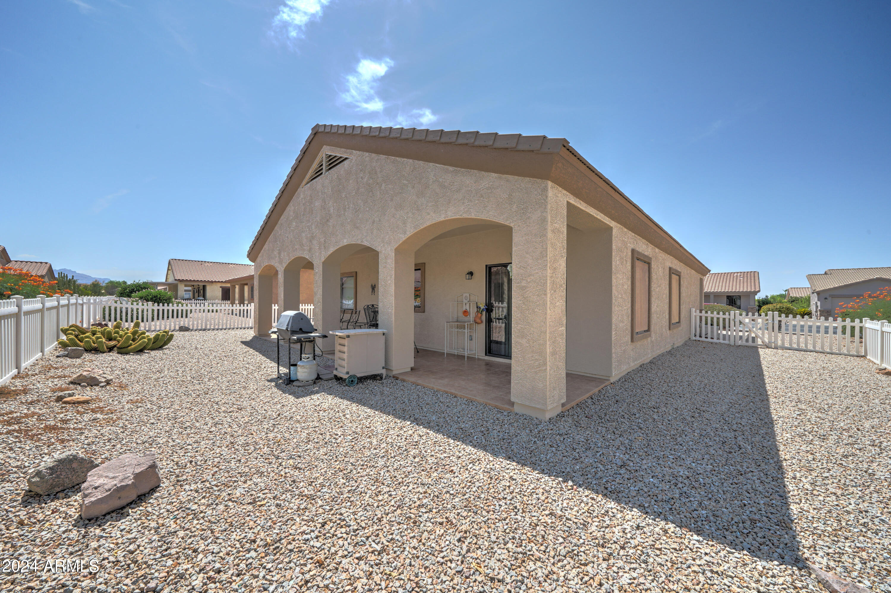 2101 South Meridian Road, Unit 273 Apache Junction, AZ 85120 - Photo 24 of 49 2101 Meridian-24