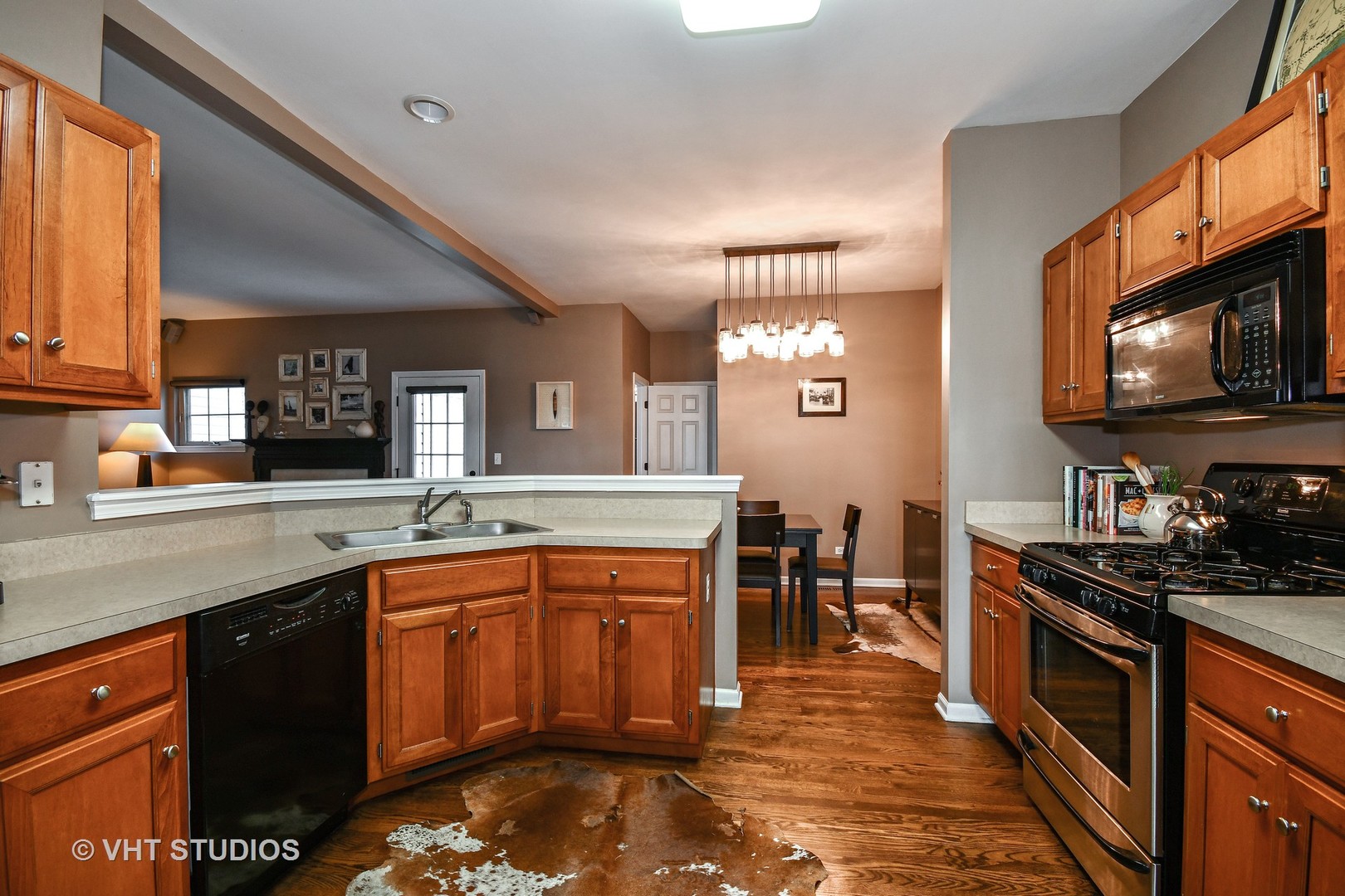 2003 Wagner Road Batavia, IL 60510 - Photo 3 of 17