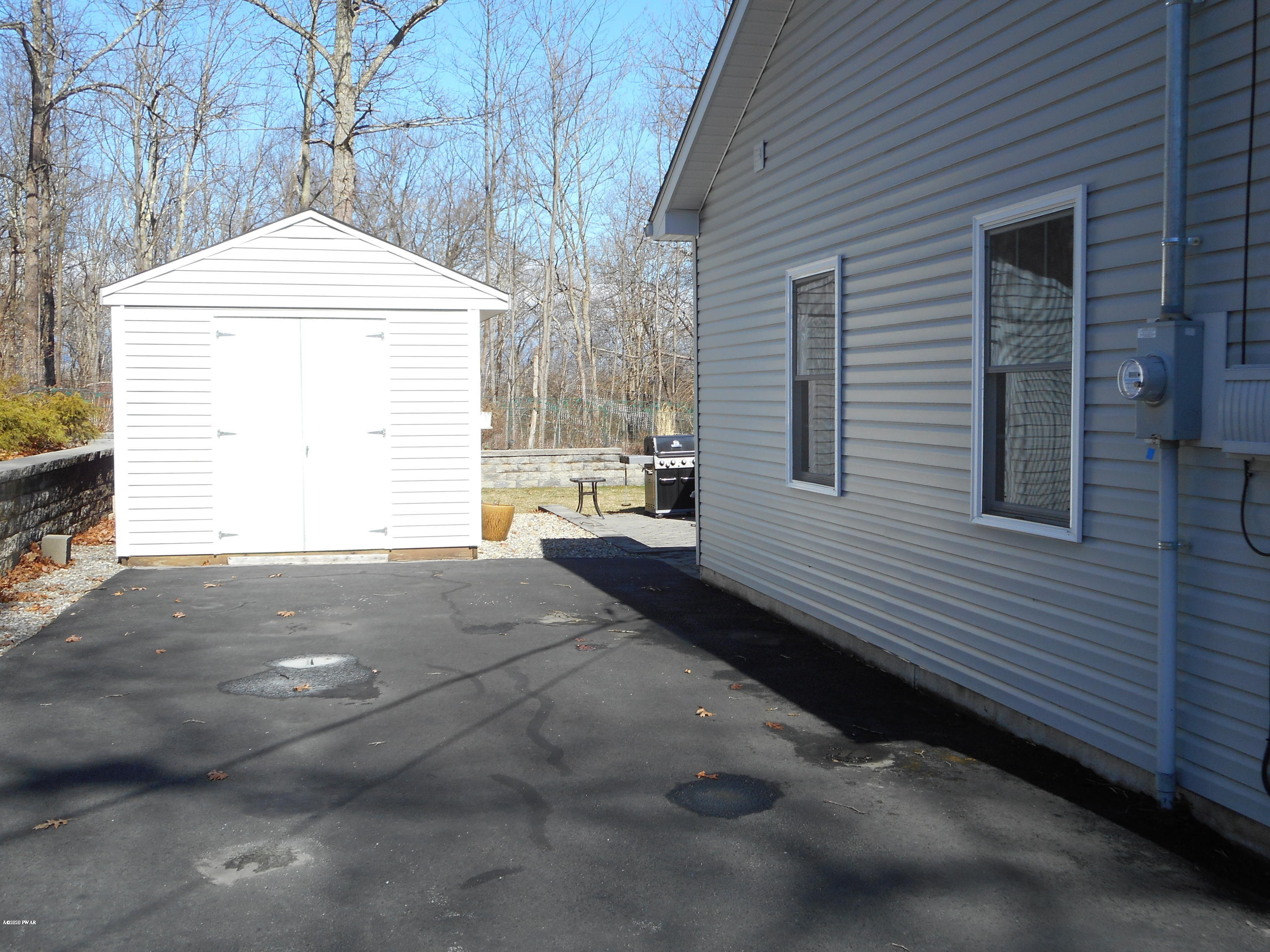 104 Springbrook Court Shohola, PA 18458 - Photo 2 of 30