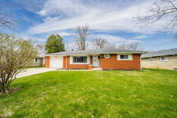 $169,900 | 3709 North Lanewood Drive, Muncie, IN 47304