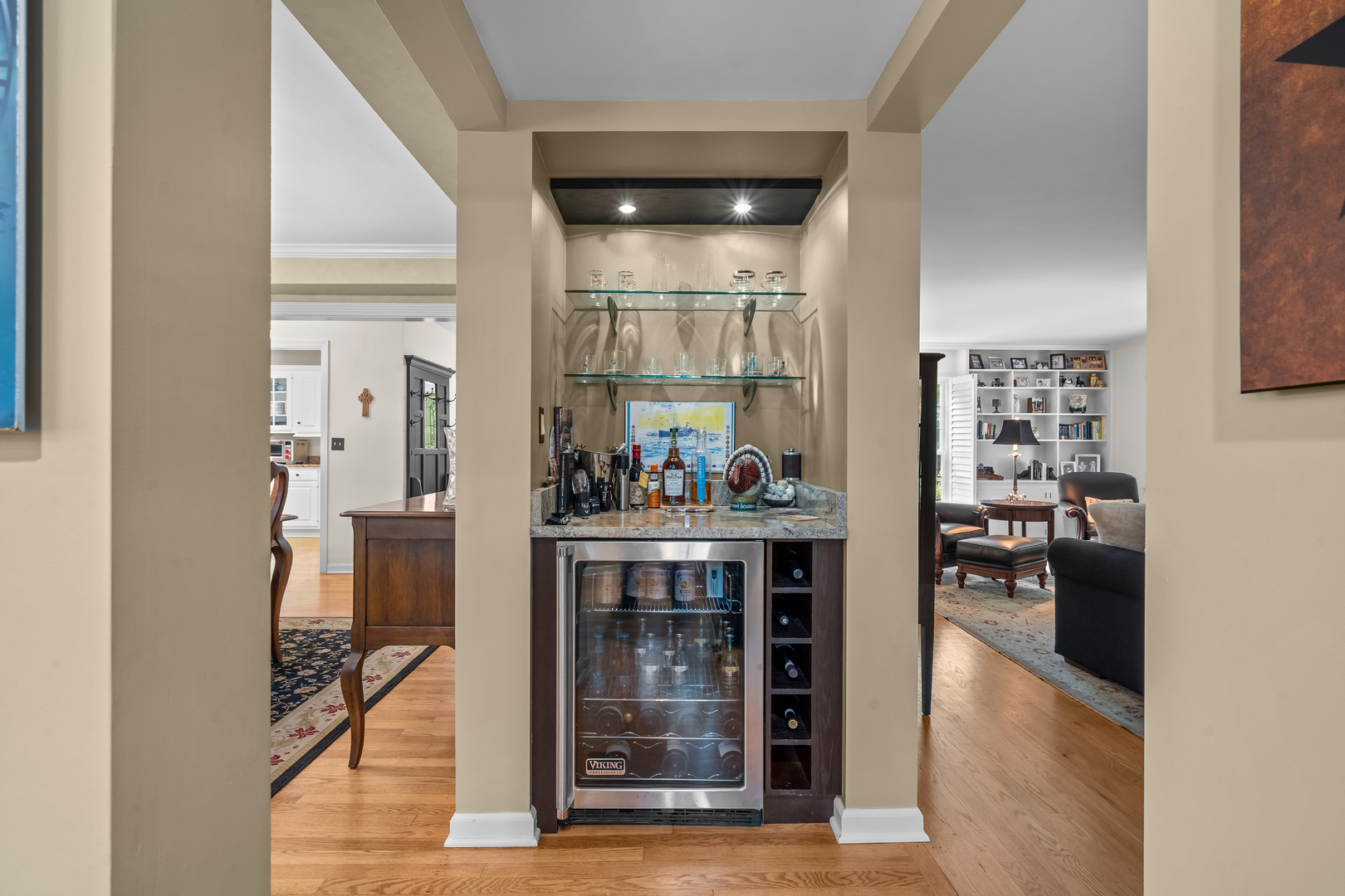 777 Cherokee Road Lake Forest, IL 60045 - Photo 7 of 36 Gallery Image 7