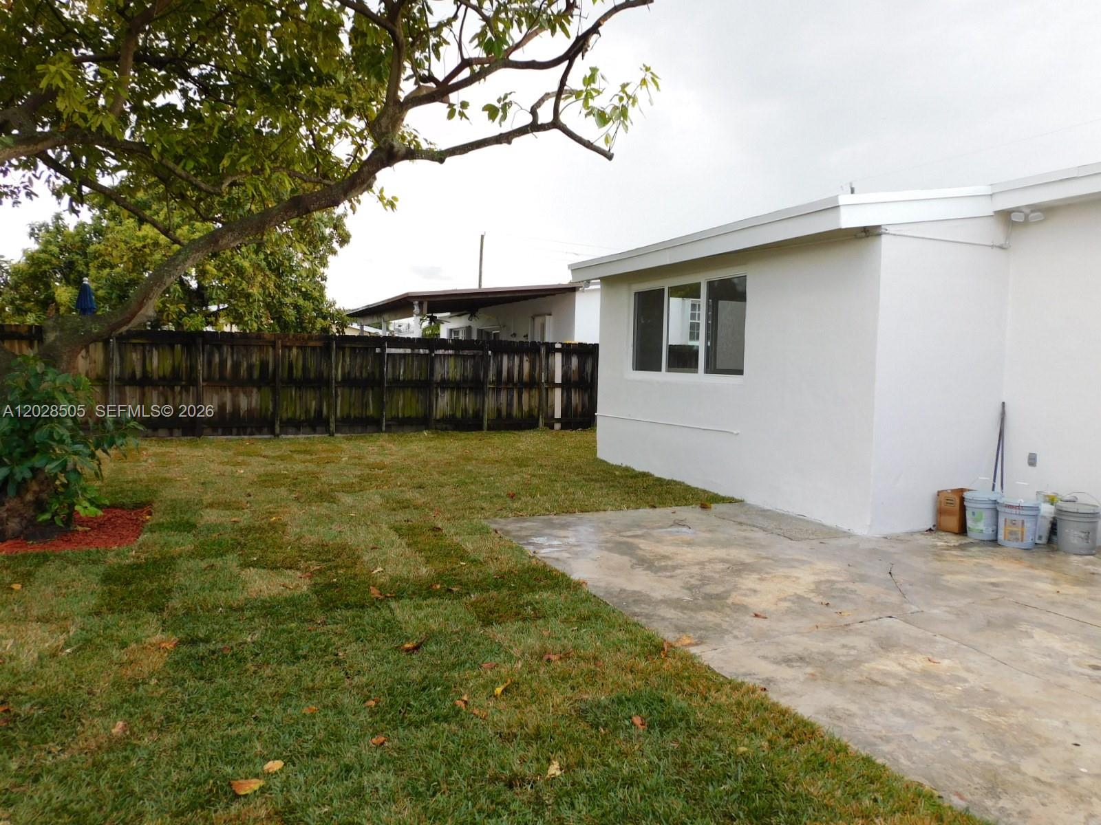 3333 Southwest 89th Avenue Miami, FL 33165 - Photo 43 of 44