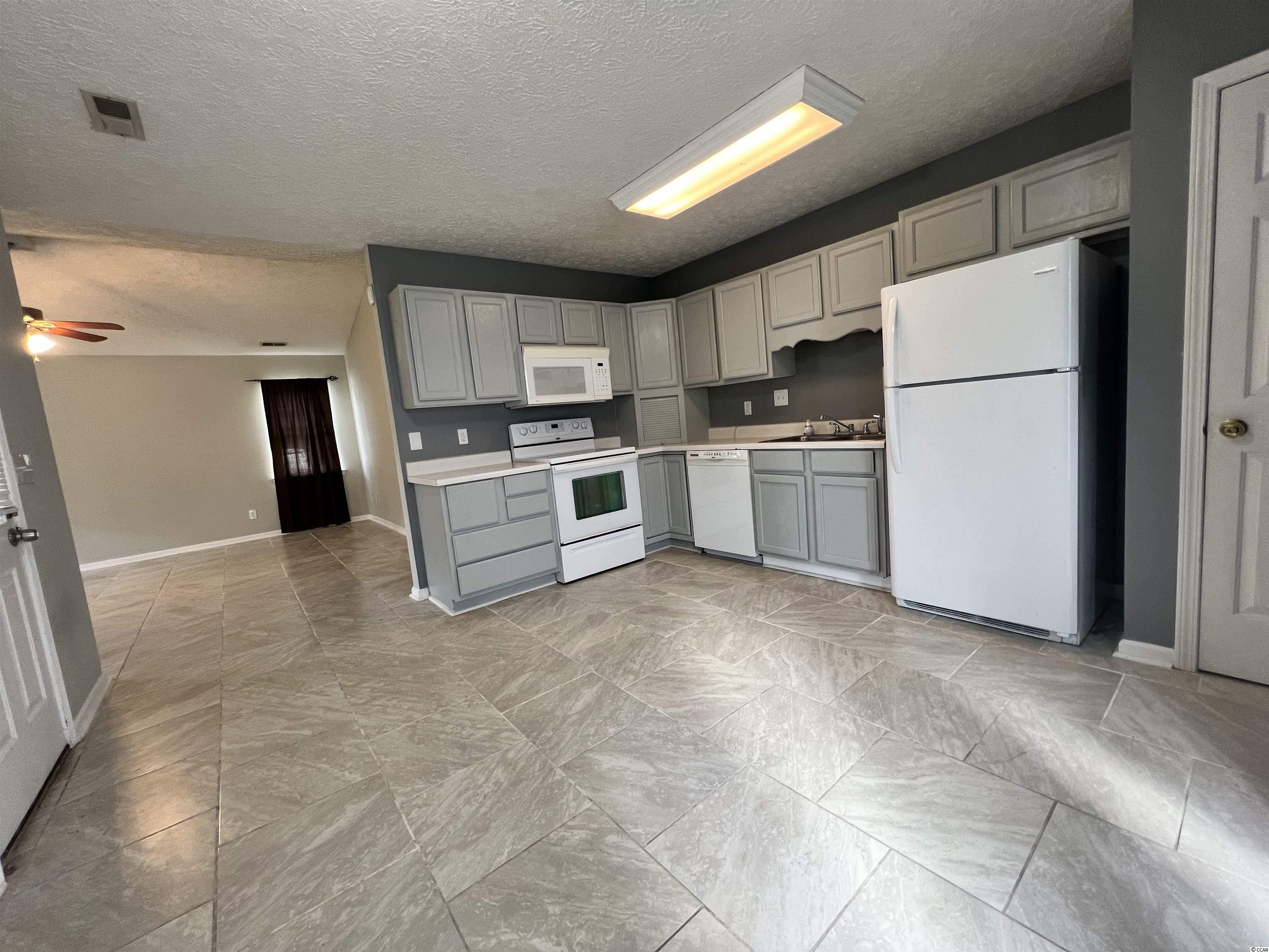 8009 Cone Court Murrells Inlet, SC 29576 - Photo 5 of 15 Gallery Image 5