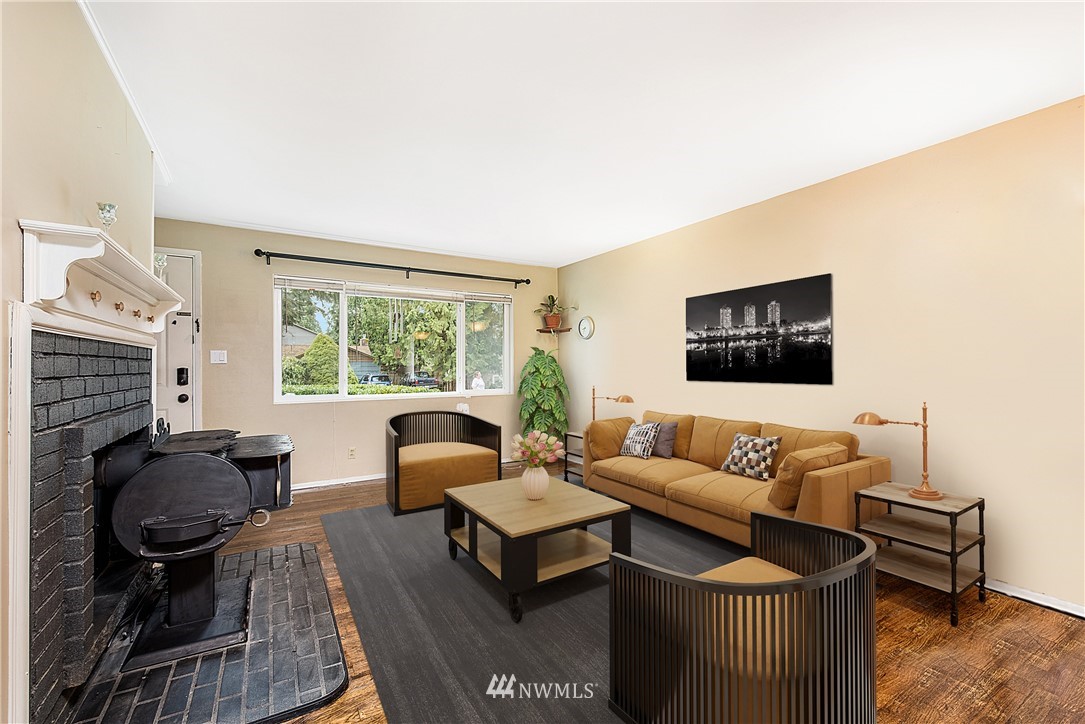 4016 Northeast 22nd Place Renton, WA 98056 - Photo 5 of 15