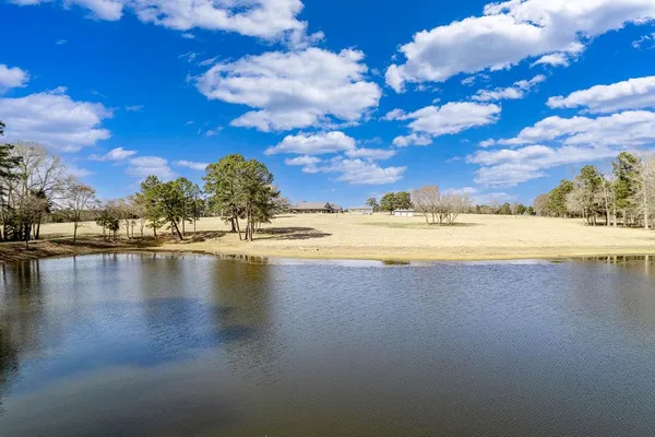 $1,450,000 | 401 An County Road 138, Elkhart, TX 75839
