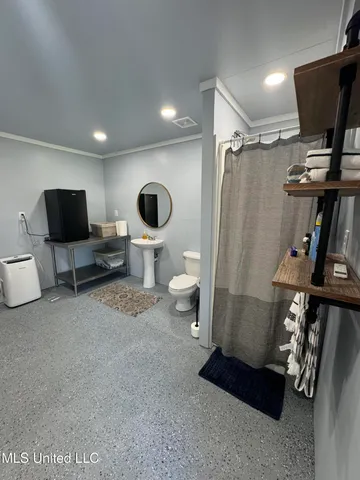 $2,400 | 4010 Blue Jay Street, Bay St. Louis, MS 39520