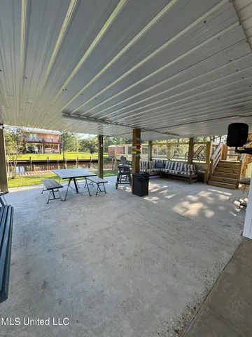 $2,400 | 4010 Blue Jay Street, Bay St. Louis, MS 39520