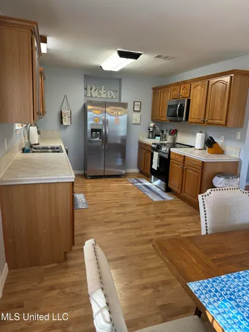 $2,400 | 4010 Blue Jay Street, Bay St. Louis, MS 39520