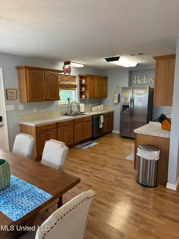 $2,400 | 4010 Blue Jay Street, Bay St. Louis, MS 39520