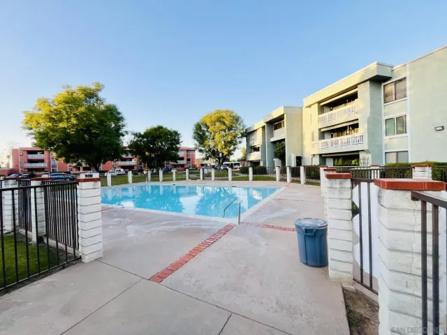 $299,000 | 1040 East Washington Avenue, Unit 33, Escondido, CA 92025
