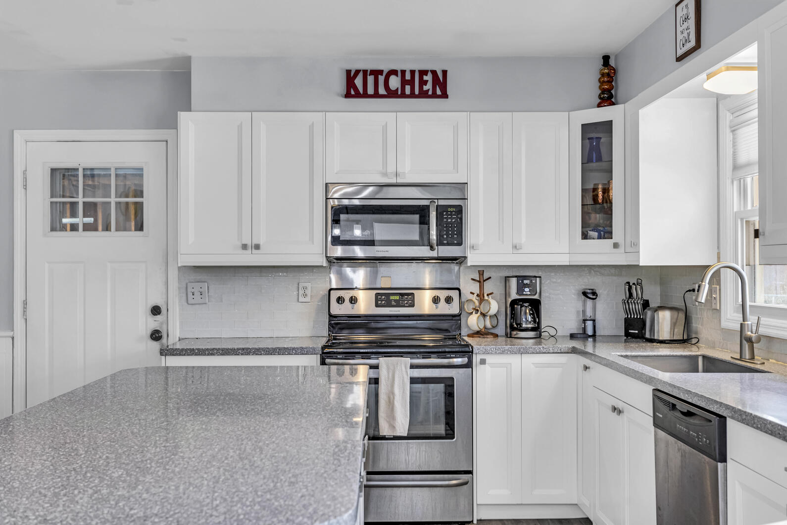 2890 Noon Road Jackson, MI 49201 - Photo 20 of 40 0N0A3685