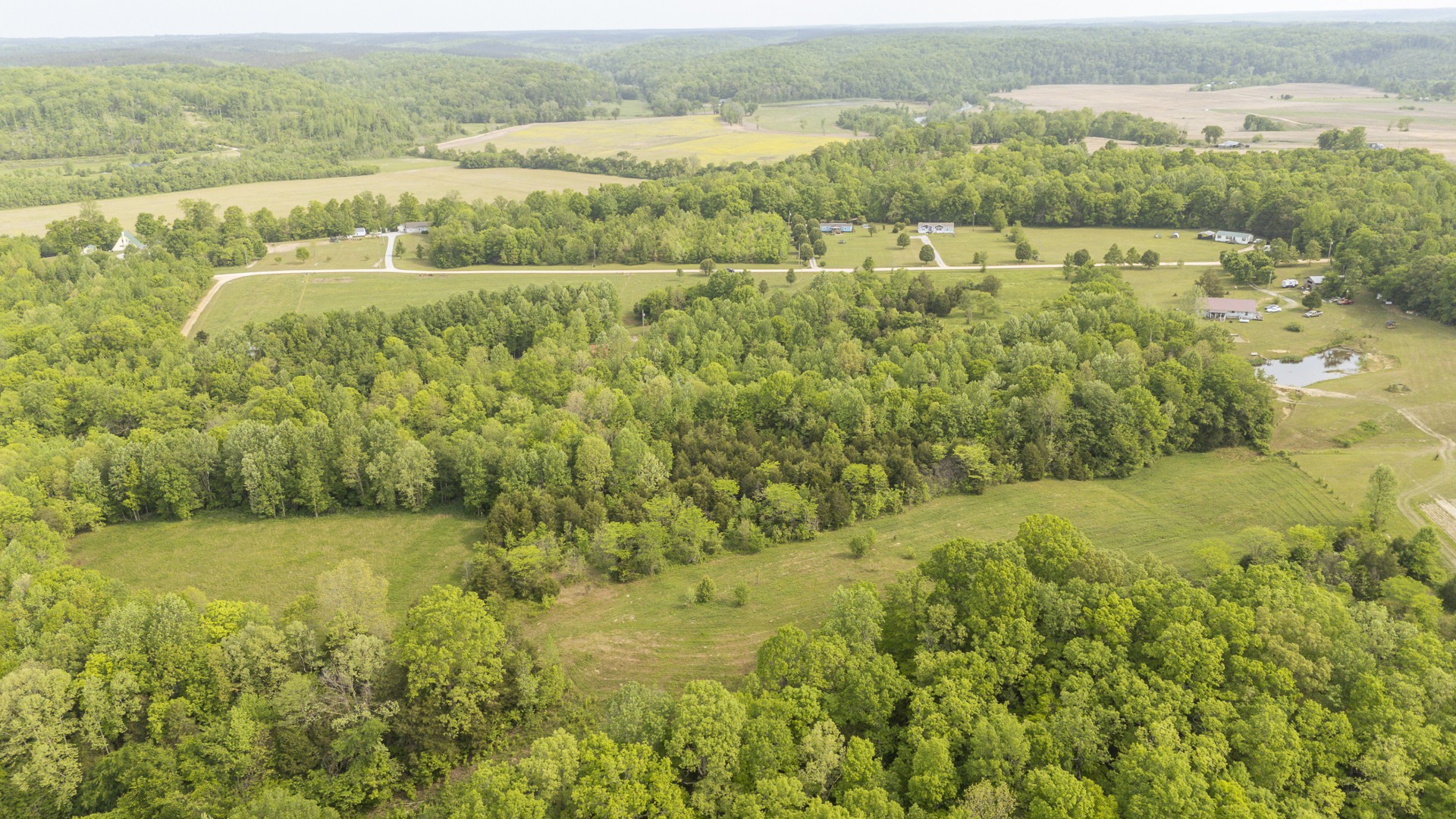 175 Chickasaw Cove Road Waynesboro, TN 38485 - Photo 17 of 37