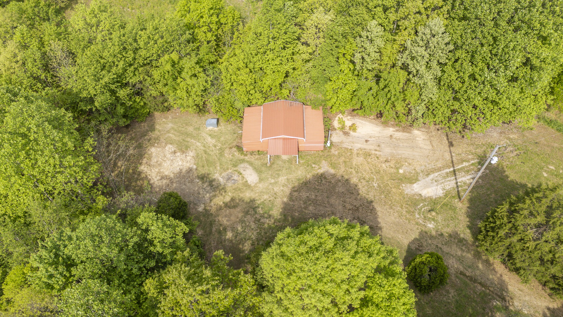 175 Chickasaw Cove Road Waynesboro, TN 38485 - Photo 10 of 37